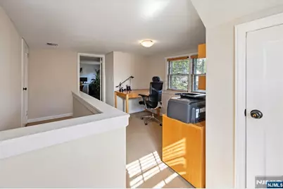 813 Ridgewood Avenue, Oradell, NJ 07649 - Photo 19