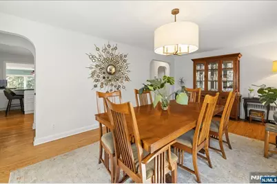 813 Ridgewood Avenue, Oradell, NJ 07649 - Photo 7