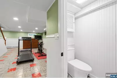 813 Ridgewood Avenue, Oradell, NJ 07649 - Photo 25