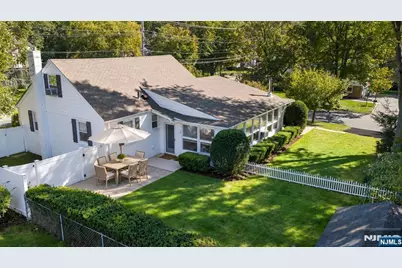 813 Ridgewood Avenue, Oradell, NJ 07649 - Photo 35