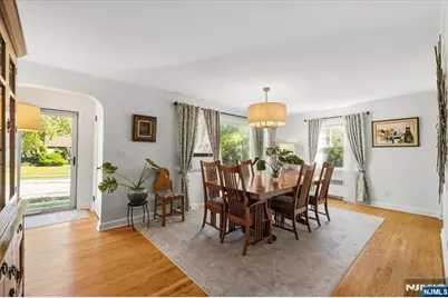 813 Ridgewood Avenue, Oradell, NJ 07649 - Photo 5