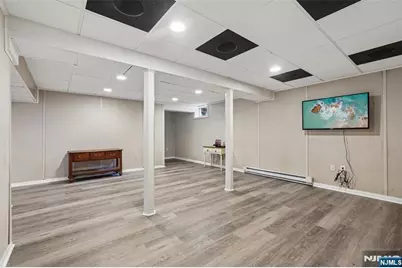 489 Adler Way, Paramus, NJ 07652 - Photo 25