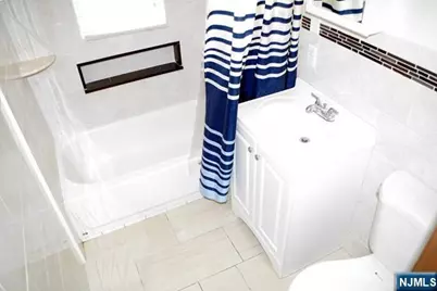 31 Brook Avenue 2 #2, Wallington, NJ 07057 - Photo 7