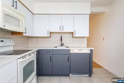 344 Prospect Avenue 6E #6E, Hackensack, NJ 07601 - Photo 11