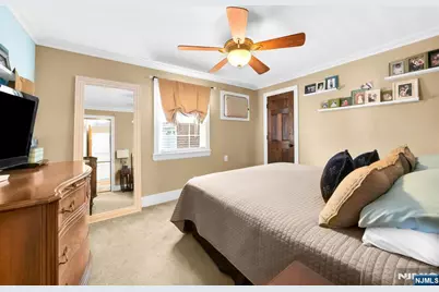 442 Central Park Drive, New Milford, NJ 07646 - Photo 19