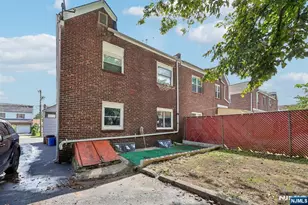 183 Norman Rd, Newark, NJ 07106 - Photo 33