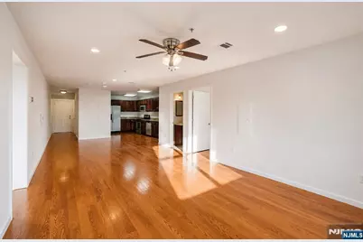 135 38th 404 #404, Union City, NJ 07087 - Photo 1