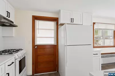 422 Union Avenue, Rutherford, NJ 07070 - Photo 17