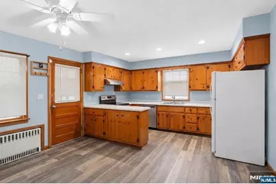 422 Union Avenue, Rutherford, NJ 07070 - Photo 25