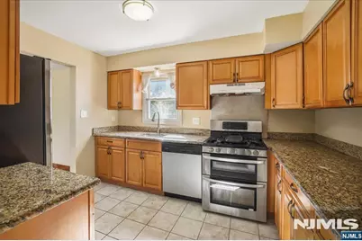 31 Vivian Avenue, Emerson, NJ 07630 - Photo 11
