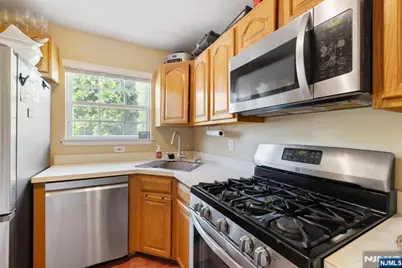 1293 Paddington Road A2 #A2, Mahwah, NJ 07430 - Photo 7