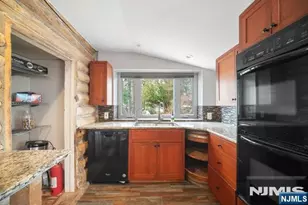 15 Allegheny Ave, West Milford, NJ 07480 - Photo 11
