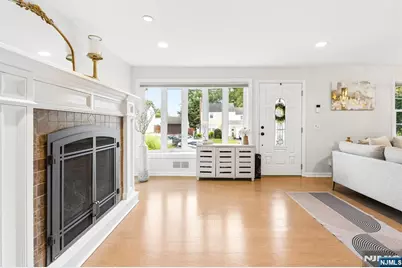 79 Bergen Avenue, Waldwick, NJ 07463 - Photo 5