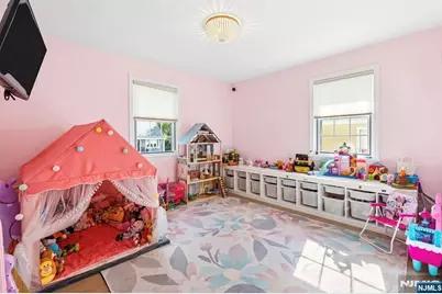 79 Bergen Avenue, Waldwick, NJ 07463 - Photo 17