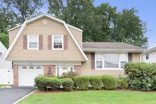 10 Sieber Ct, Bergenfield, NJ 07621 - Photo 1