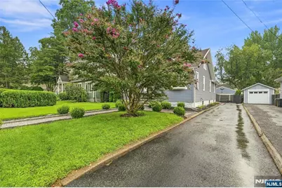 268 Demarest Avenue, New Milford, NJ 07646 - Photo 3
