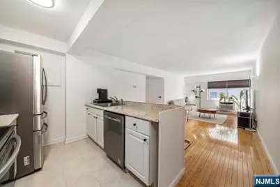 333 Grand Avenue 1N #1N, Palisades Park, NJ 07650 - Photo 1