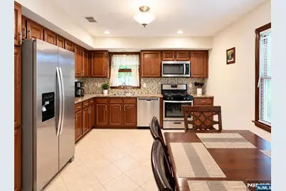 644 7th Street, Carlstadt, NJ 07072 - Photo 3