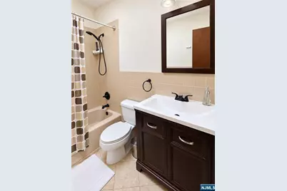 644 7th Street, Carlstadt, NJ 07072 - Photo 15