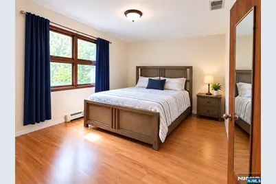 644 7th Street, Carlstadt, NJ 07072 - Photo 5