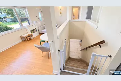 66 Merritt Avenue, Cresskill, NJ 07626 - Photo 9