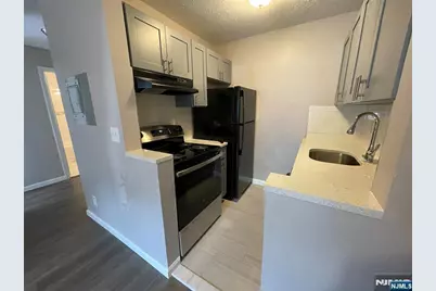 100 2nd Street 113 #113, Hackensack, NJ 07601 - Photo 5