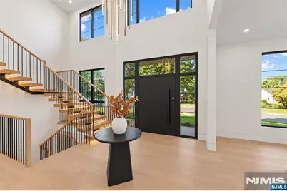 236 Woodcrest Avenue, Paramus, NJ 07652 - Photo 11