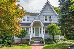 241 Hope St, Ridgewood, NJ 07450 - Photo 1