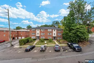313 Grantwood Blvd 5, Palisades Park, NJ 07650 - Photo 3