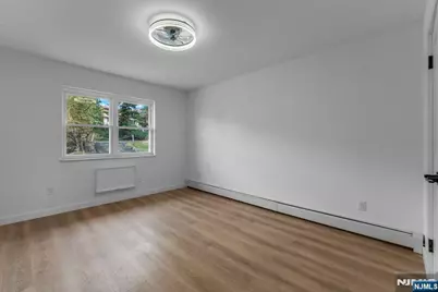 313 Grantwood Boulevard 5 #5, Palisades Park, NJ 07650 - Photo 13