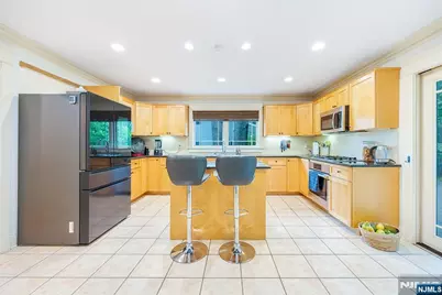 41 Downey Drive, Tenafly, NJ 07670 - Photo 15