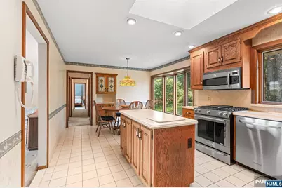 168 Rafkind Road, Bloomingdale, NJ 07403 - Photo 5