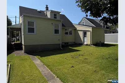 218 Pandolfi Avenue, Secaucus, NJ 07094 - Photo 21
