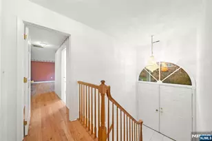 8 Beacon Hill, Pompton Lakes, NJ 07442 - Photo 3