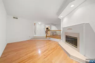 8 Beacon Hill, Pompton Lakes, NJ 07442 - Photo 5