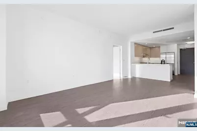 143 Old River Road 606 #606, Edgewater, NJ 07020 - Photo 3