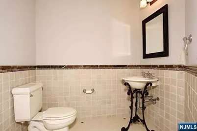 14 Kensington 14 #14, Tenafly, NJ 07670 - Photo 23