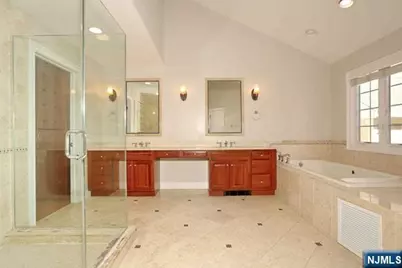 14 Kensington 14 #14, Tenafly, NJ 07670 - Photo 39
