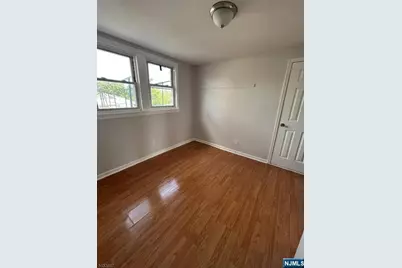 163 Dewey Street, Newark, NJ 07112 - Photo 7