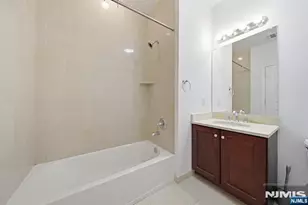 3404 Windsor Park Ct, Englewood, NJ 07631 - Photo 19
