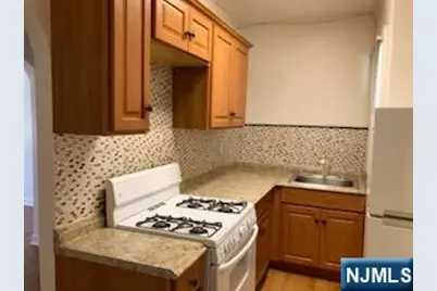 22 S Broad Street 10 #10, Ridgewood, NJ 07450 - Photo 5