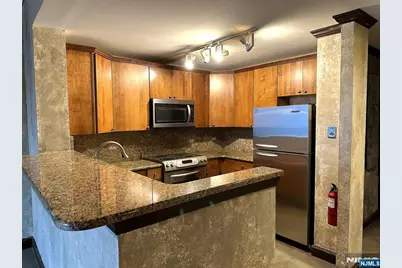 6508 City Place, Edgewater, NJ 07020 - Photo 7