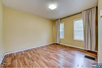 138 Hamburg Turnpike, Bloomingdale, NJ 07403 - Photo 13