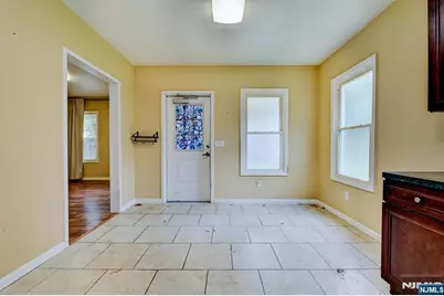 138 Hamburg Turnpike, Bloomingdale, NJ 07403 - Photo 9