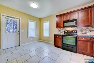 138 Hamburg Turnpike, Bloomingdale, NJ 07403 - Photo 11