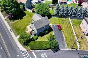 138 Hamburg Turnpike, Bloomingdale, NJ 07403 - Photo 23