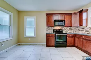 138 Hamburg Turnpike, Bloomingdale, NJ 07403 - Photo 5