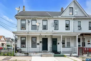 17 Railroad Ave, Phillipsburg, NJ 08865 - Photo 3