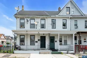 17 Railroad Ave, Phillipsburg, NJ 08865 - Photo 1