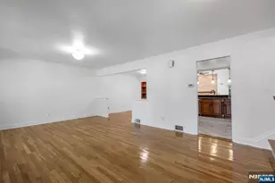 144 Seneca Ct, Paramus, NJ 07652 - Photo 3